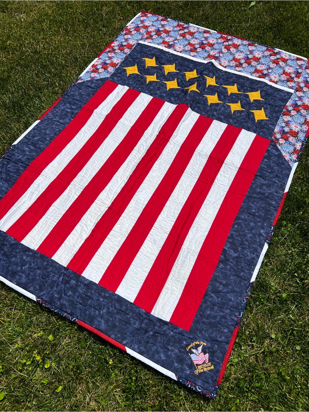 Handmade Vintage American Flag Veterans Quilt